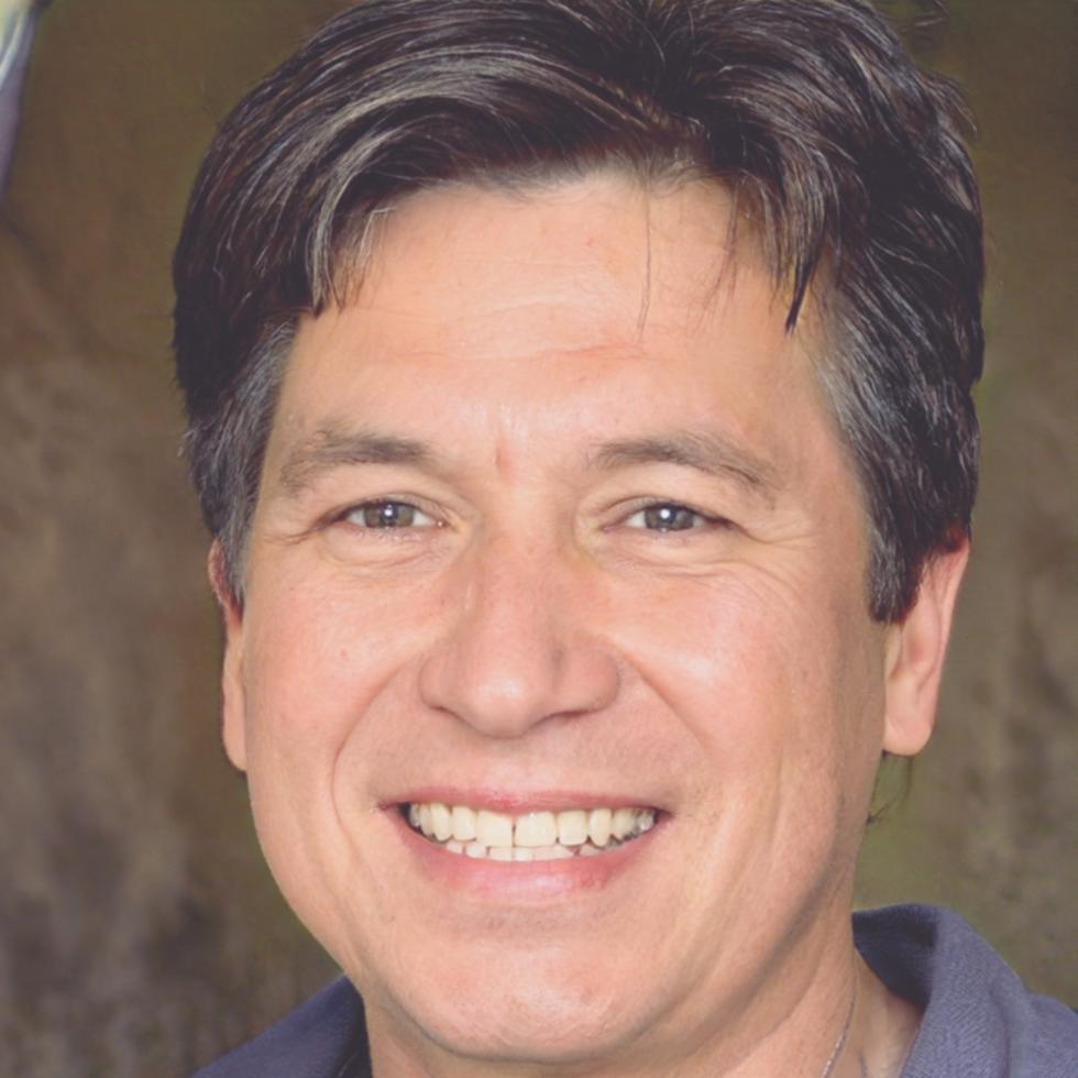 Professional headshot of Narong Supaporn